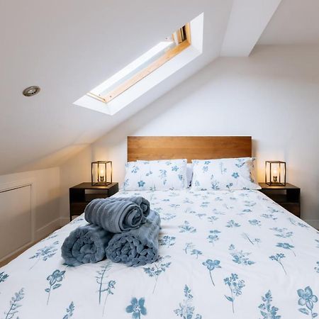Luxury And Bright Bedrooms In Queens Park London Exteriör bild
