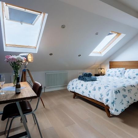 Luxury And Bright Bedrooms In Queens Park London Exteriör bild